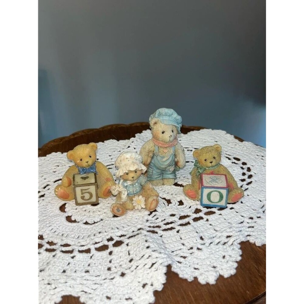 Cherished teddies Lot of 4